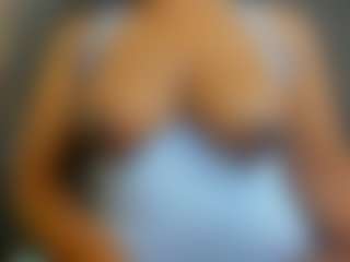Live cam show with E L I E T T E - Double Penetration on Camsoda