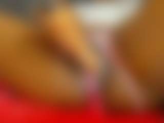 Live cam show with E L I E T T E - Ebony Toys on Mixed Magazine Live