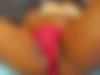 Live cam show with E L I E T T E - Lovense Brown Hair on Camsoda