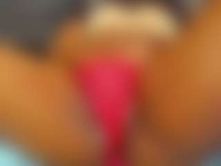 Live cam show with E L I E T T E - Brown Eyes Ebony on Milfs Live