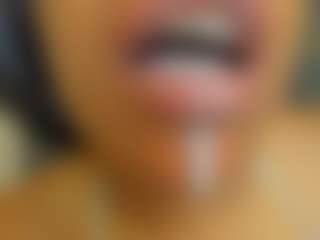 E L I E T T E's Live Sex Cam Show