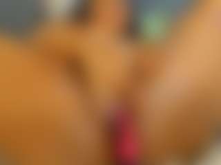 Live cam show with E L I E T T E - Ebony on MyBangCams | colombia