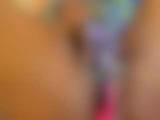 Live cam show with E L I E T T E - Ebony on Camsoda | colombia