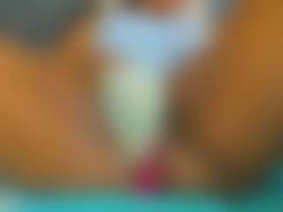 Live cam show with E L I E T T E - Tittyfuck on Camsoda