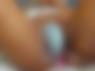 E L I E T T E's Live Sex Cam Show
