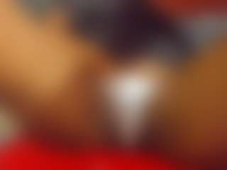 E L I E T T E's Live Sex Cam Show