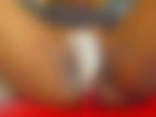 Live cam show with E L I E T T E - Colombia on Camsoda
