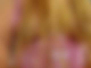 Live cam show with E L I E T T E - Tittyfuck on Big Tits