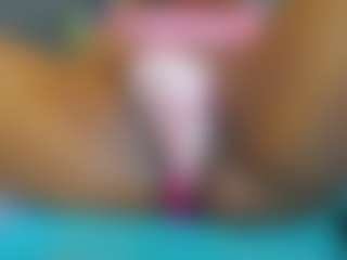 Live cam show with E L I E T T E - Fetish on SxyPornLive