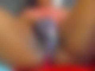 Live cam show with E L I E T T E - Bedroom Ebony on dropp.cam