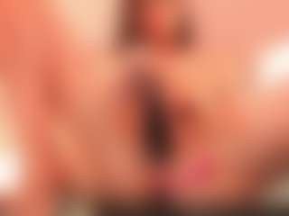 Live cam show with KirstenDanston - Brown Hair on CamwithHer