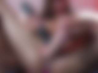 Live cam show with KirstenDanston - Tease on Cam Slut