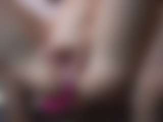KirstenDanston's Live Sex Cam Show