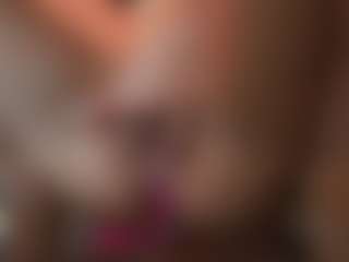 KirstenDanston's Live Sex Cam Show