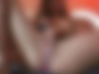 Live cam show with KirstenDanston - Flirt Ebony on CamSodaAdn
