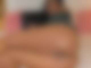 Live cam show with vanellopeEvans - Ebony Big Ass on Fling VIP Chat