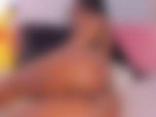 Live cam show with vanellope Sexy Hot - Ebony Lush on live18s.com