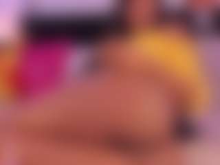 Live cam show with VanellopeEvansHot - Butt Plug on Camsoda