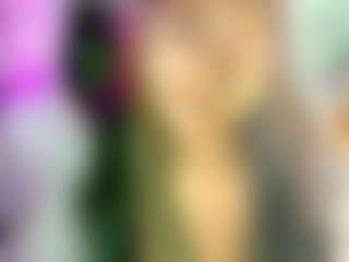 hallestrawberry's Live Sex Cam Show