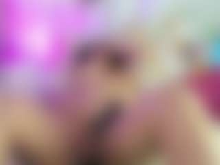 hallestrawberry's Live Sex Cam Show