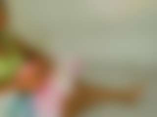 samanthachic MILF webcam performer live streaming