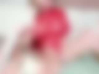 BustyNatascha MILF webcam performer live streaming