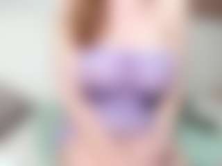 BustyNatascha MILF webcam performer live streaming