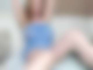 BustyNatascha MILF webcam performer live streaming