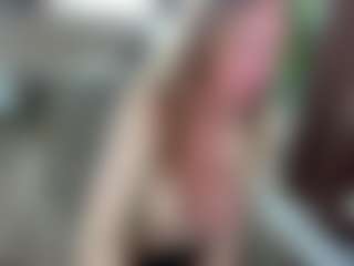 BustyNatascha MILF webcam performer live streaming