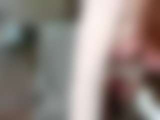 Live cam show with BustyNatascha - Curvy MILF on SquirtSoMuch