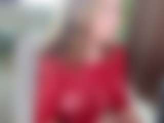 BustyNatascha MILF webcam performer live streaming
