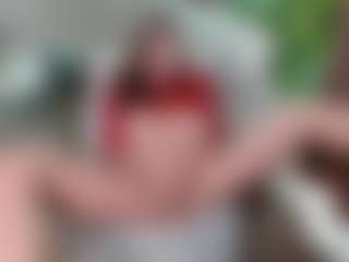 BustyNatascha MILF webcam performer live streaming