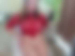 BustyNatascha MILF webcam performer live streaming