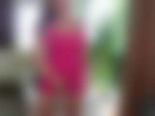 Live cam show with BustyNatascha - Average on Milfs Live