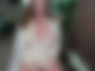 Live cam show with BustyNatascha - Blonde Hair MILF on CamwithHer