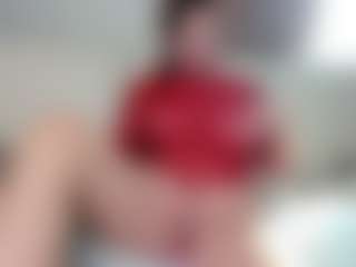 Live cam show with BustyNatascha - Average on SmokeAndPoke