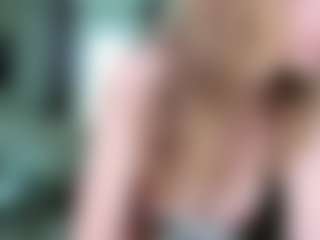 Live cam show with BustyNatascha - Shaved on justonemore.cc