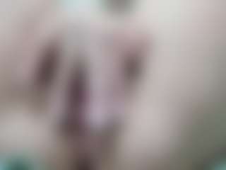 Live cam show with BustyNatascha - Fuck Machine on Milfs Live