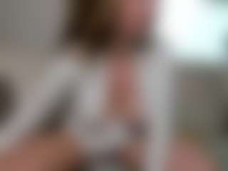 BustyNatascha MILF webcam performer live streaming