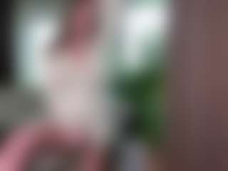 Live cam show with BustyNatascha - Busty on TeamSkeetLive