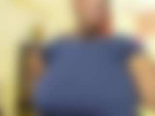 dakotasexshow MILF webcam performer live streaming