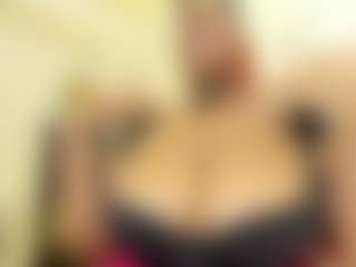 Live cam show with dakotasexshow - Big Nipples on SpunkLive