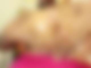 dakotasexshow MILF webcam performer live streaming