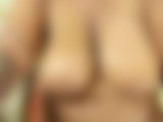 Live cam show with dakotasexshow - Black MILF on Soda Cam