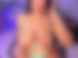 AlaiaSweet's Live Sex Cam Show
