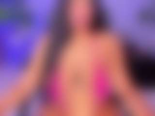 Live cam show with AlaiaSweet - Big Ass on Gym Cam Girls