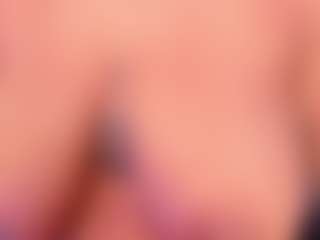 Live cam show with AlaiaSweet - MILF on Gym Cam Girls