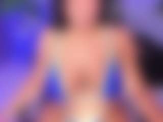 Live cam show with AlaiaSweet - Oil on Free Soda