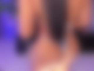 AlaiaSweet's Live Sex Cam Show