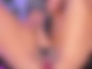AlaiaSweet's Live Sex Cam Show